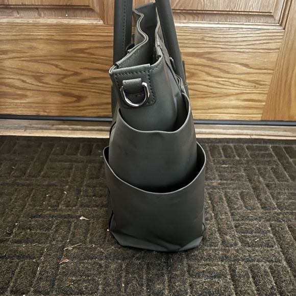 Authentic Henri Bendel West 57th baby bag - Picture 6 of 9